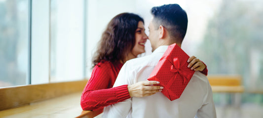 Looking for a Romantic Gift? Try These Couples Card Games